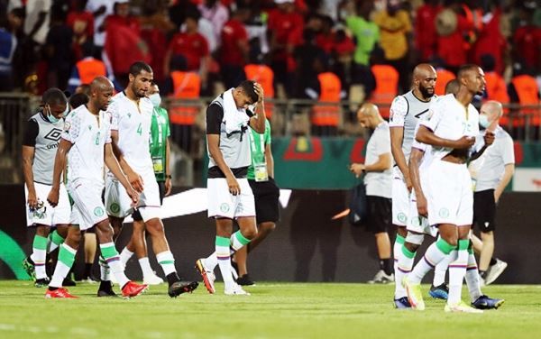Онлайн главного безумия Кубка Африки – Коморы проиграли без настоящего кипера. В воротах левый защитник (пропустил всего 2 мяча)