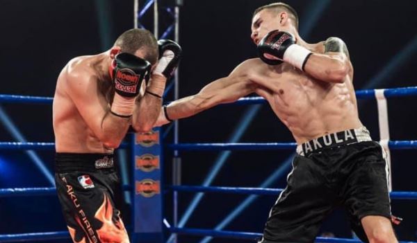 Говорят, что это большой шанс. Украинский боксер проведет бой в одном шоу с бывшим чемпионом мира<br />
                                            
